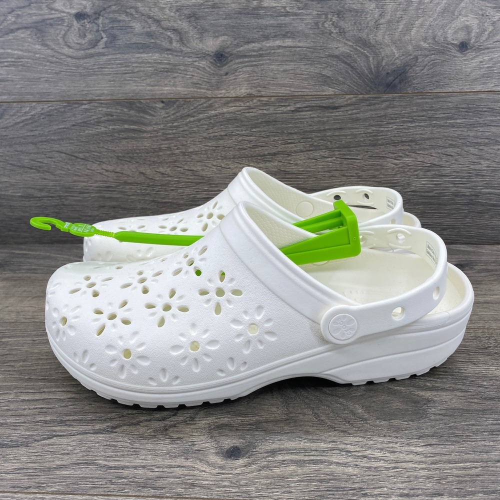 Crocs  Clog White Flower Cutout Slip On Men's Size 8 Women's 10 - Picture 8 of 10